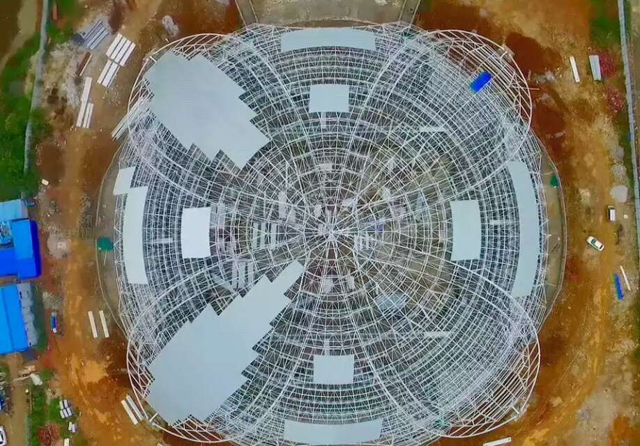 石狮体育馆网架